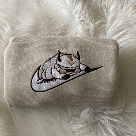 Appa Cream Sweatshirt avatar - Picture 3 of 6